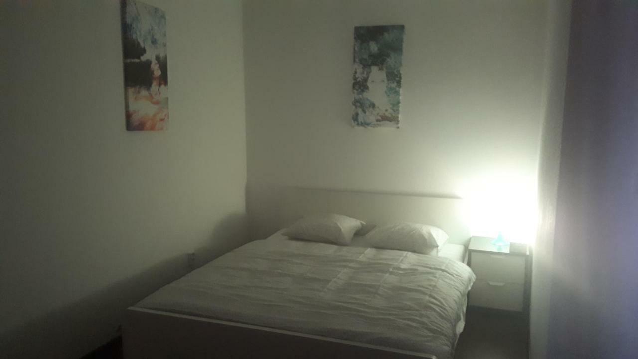 Apartman - Sukromie V Meste Bratislava Ngoại thất bức ảnh