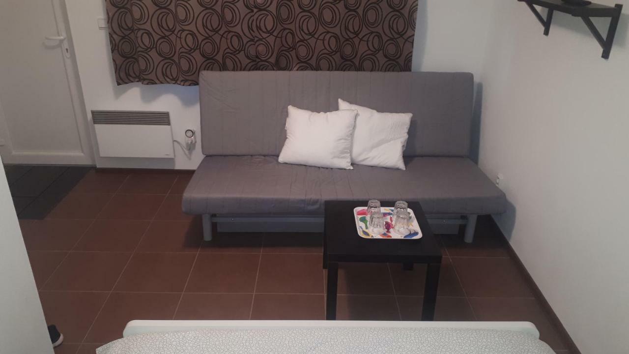 Apartman - Sukromie V Meste Bratislava Ngoại thất bức ảnh